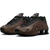 Nike Shox R4 Sneaker In Brown