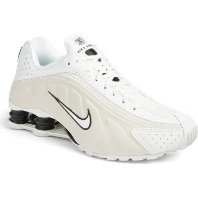 Nike Shox R4 Sneaker In Neutral