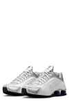 Nike Shox R4 Low-top Trainers In White