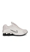 Nike Shox R4 Sneakers In Multi