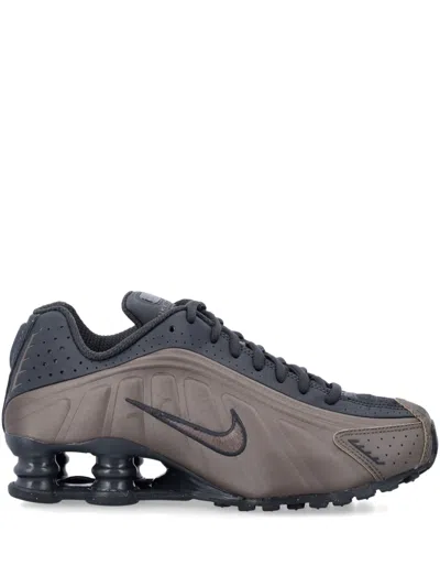 Nike Shox R4 Trainers In Multi