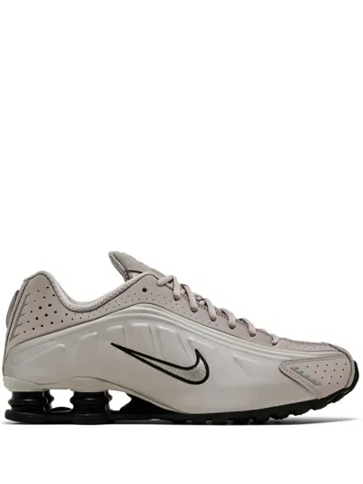 Nike Shox R4 Trainers In Multi