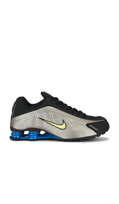 Nike Shox R4 Wc World Cup Sneaker In Multi