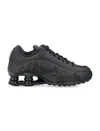 Nike Shox R4 Sneakers In Black