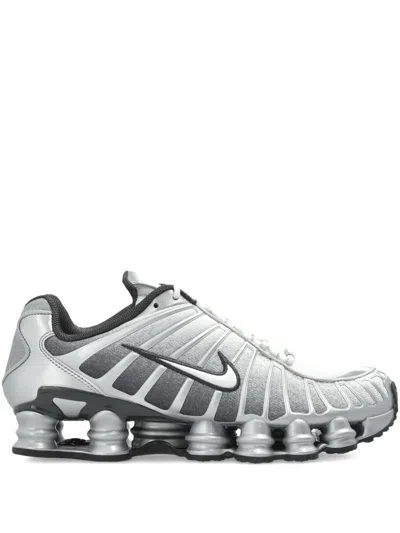 Nike Shox Tl Fade Snekers In Silver