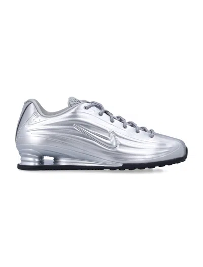 Nike Shox Z Seamless Retro Sneakers In Silver