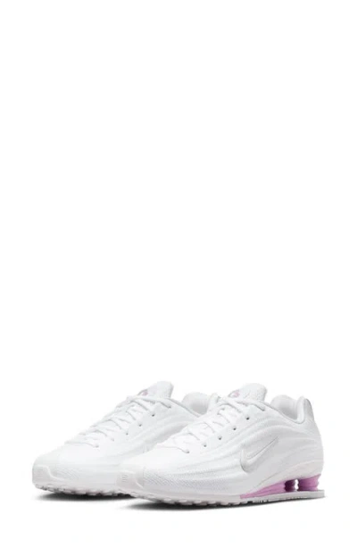 Nike Shox Z Sneaker In Multi
