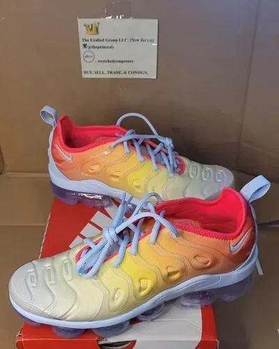 Pre-owned Nike Size 10 - Cw 5593-400 -  Air Vapormax Plus Hydrogen Blue/laser Crimson In Red