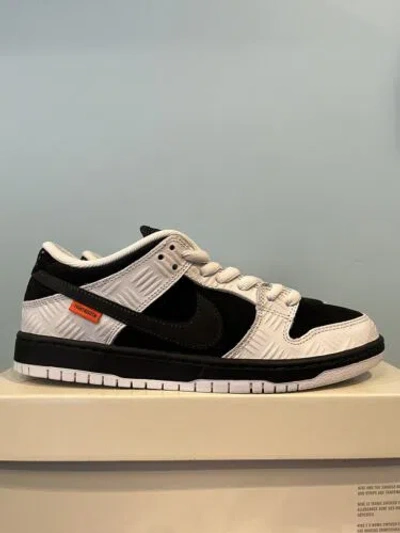 Pre-owned Nike Size 7 -  Sb Dunk Low X Tightbooth White Brand