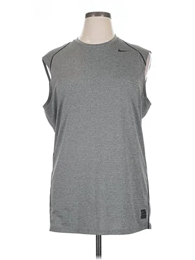 Pre-owned Nike Sleeveless T-shirt In Gray