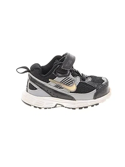 Pre-owned Nike Kids' Sneakers In Gray