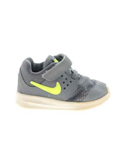 Pre-owned Nike Kids' Sneakers In Gray