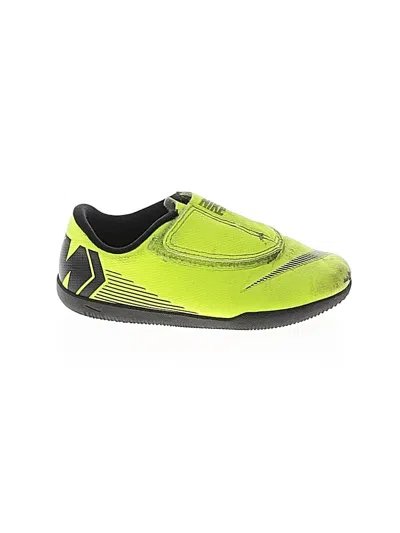 Pre-owned Nike Kids' Sneakers In Green