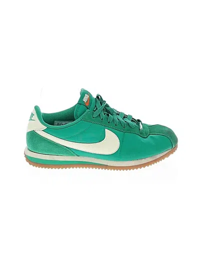 Pre-owned Nike Sneakers In Green
