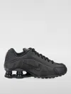 Nike Shox R4 Sneakers In 黑色