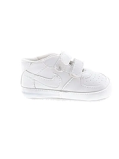 Pre-owned Nike Kids' Sneakers In White
