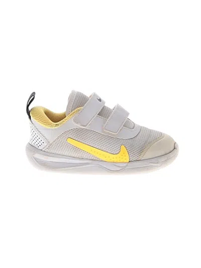 Pre-owned Nike Kids' Sneakers In White
