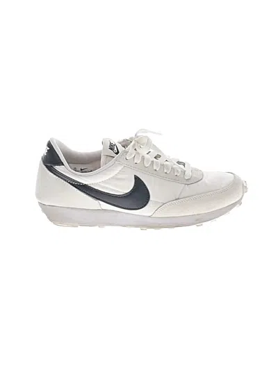 Pre-owned Nike Sneakers In White