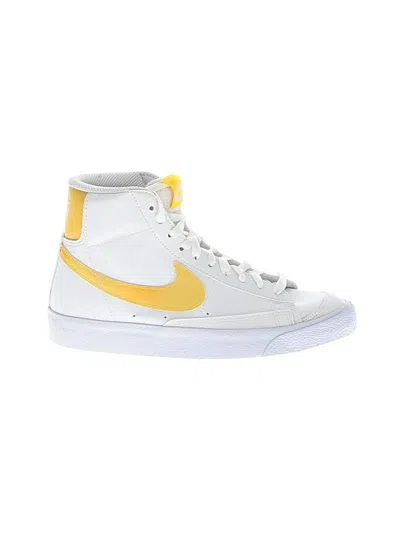 Pre-owned Nike Kids' Sneakers In Yellow