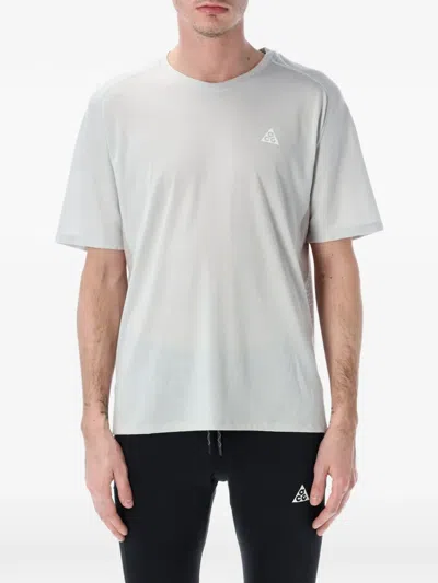 Nike Solar Chase T-shirt In Silver