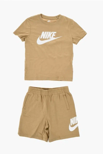 Nike Solid Color T-shirt And Shorts Set With Printed Logo