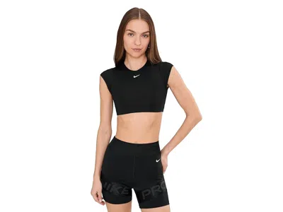 Nike Solid Cropped Top In Black