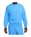 Nike Solo Swoosh Relaxed Fit Cotton Crewneck In Blue