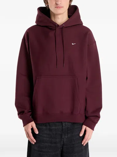 Nike Solo Swoosh Pullover Hoodie In Burgundy