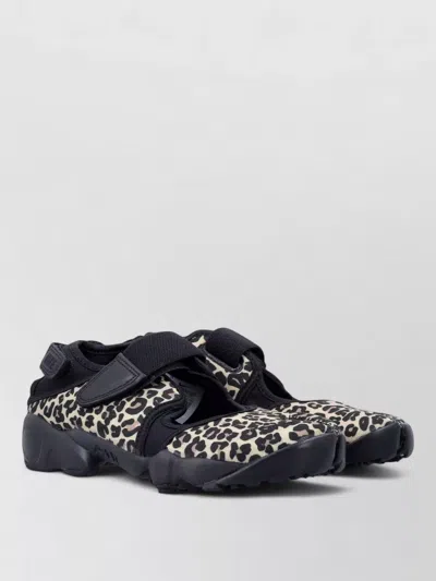 Nike Split Toe Animal Print Performance Sandals In Black
