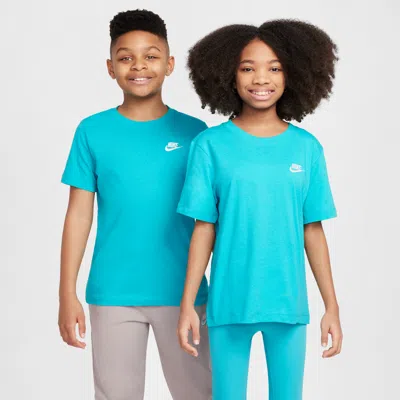 Nike Sportswear Big Kids' T-shirt In Green