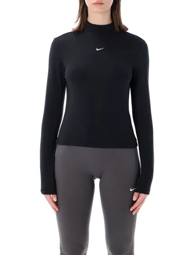 Nike Sportswear Chill Knit Slim Fit Long-sleeve T-shirt With High Neck In Nero