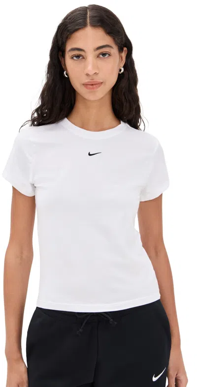Nike Fitted Baby T-shirt In White-black