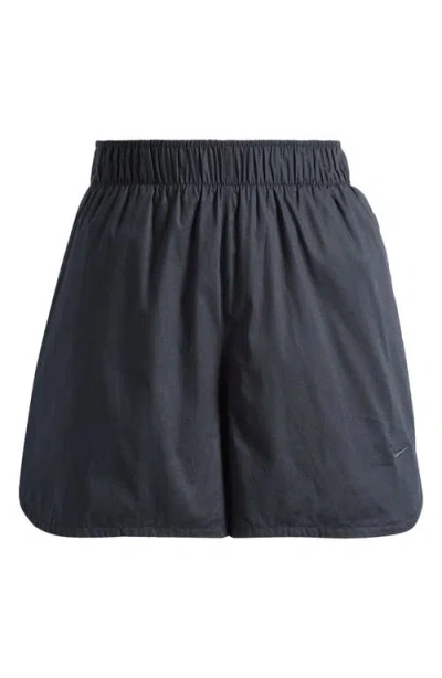 Nike Sportswear Chill Poplin Mid-rise 5-inch Shorts