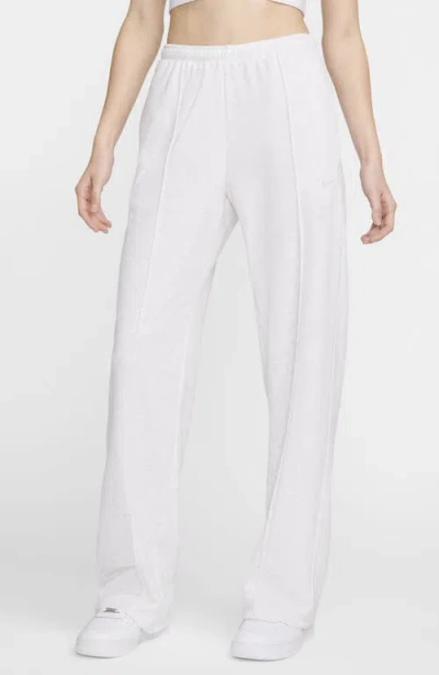 Nike Sportswear Chill Sweatpants In White