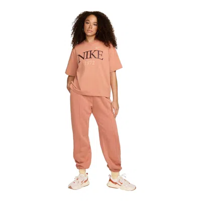 Nike Sportswear Classic Women's T-shirt In Pink