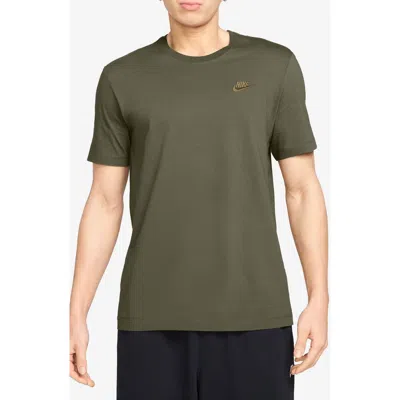 Nike Sportswear Club Crew Neck T-shirt In Green