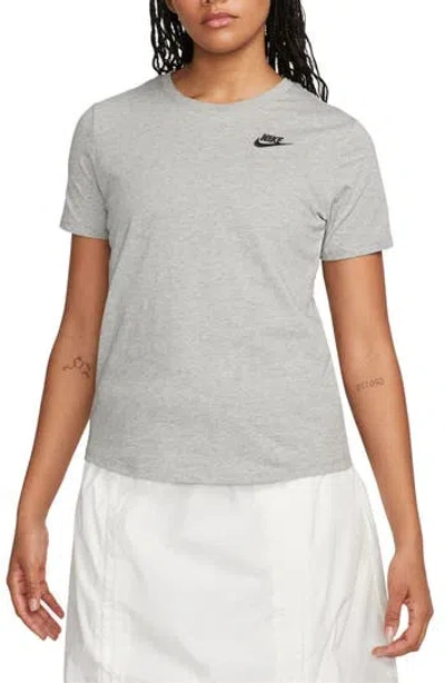 Nike Sportswear Club Essentials T-shirt In Animal Print