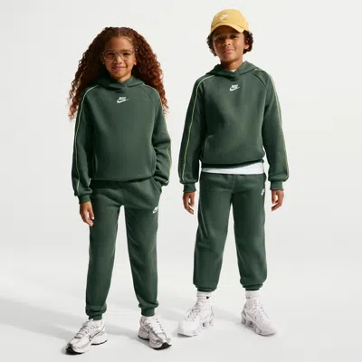 Nike Sportswear Club Fleece Big Kids' Hooded Tracksuit In Green