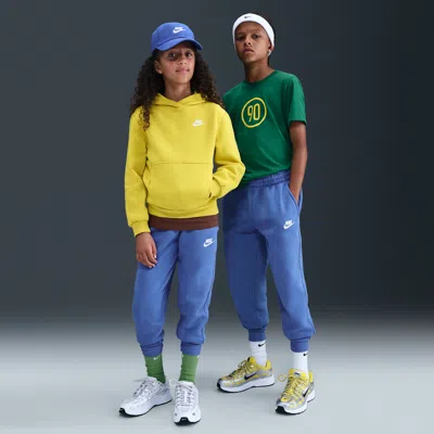 Nike Sportswear Club Fleece Big Kids' Jogger Pants In Green