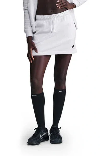 Nike Sportswear Club Fleece Skirt In Birch Heather & Black