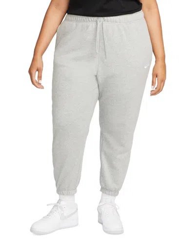 Nike Sportswear Club Plus Size Fleece Mid-rise Oversized Sweatpants