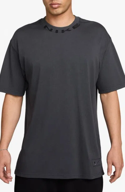 NIKE NIKE SPORTSWEAR COLLAR PRINT T-SHIRT