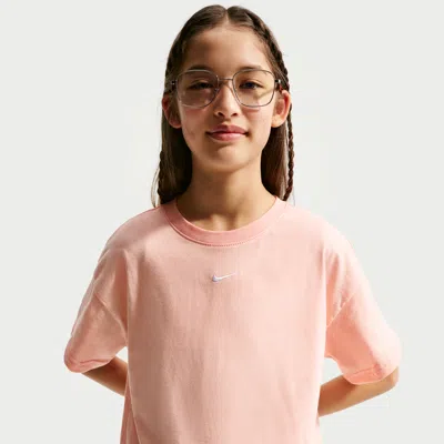 Nike Sportswear Essential Big Kids' (girls') T-shirt In Brown