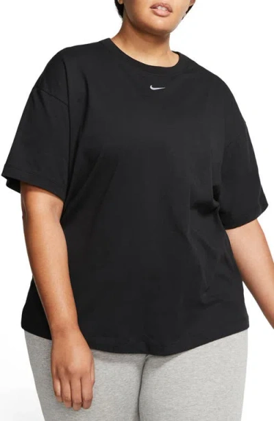 Nike Sportswear Essential Crewneck T-shirt In Black