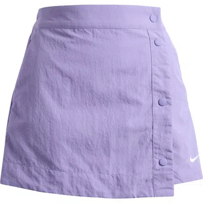 Nike Sportswear Essential Water Repellent Woven Skort