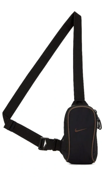 Nike Sportswear Essentials In Black & Ironstone