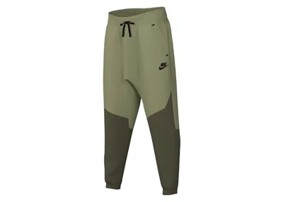 Pre-owned Nike Sportswear Kids Tech Fleece Joggers In Green