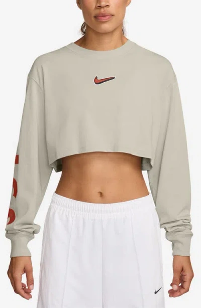 Nike Sportswear Long Sleeve Crop T-shirt In Green