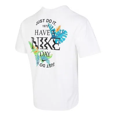 Nike Sportswear Premium Essential Pocket T-shirt 'white'