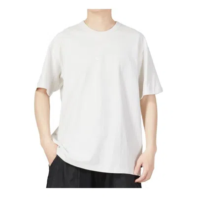Nike Sportswear Premium Essentials T-shirt 'white'